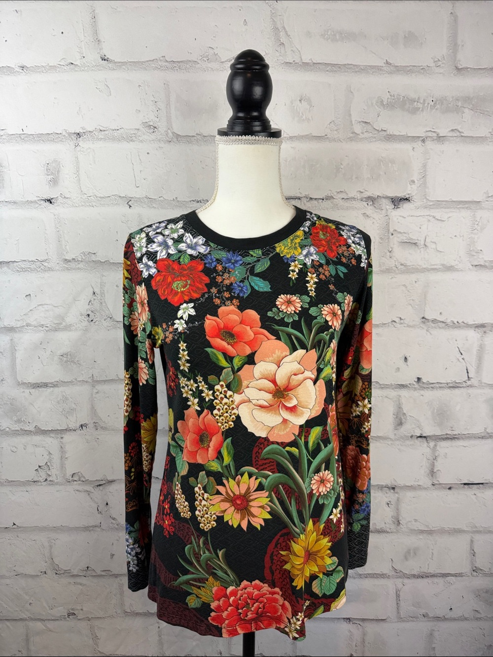 Johnny Was The Janie Favorite Long Sleeve Crew Neck Tee Size S